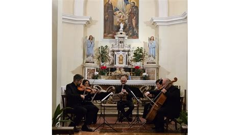 Il Concerto di Ildrish: Una Sinfonia di Emozioni Persiane e Ritorno Trionfante