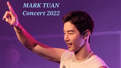 Il Concerto di Mark Tuan: Melodie Pop e un Tuono Inaspettato Sul Palco!