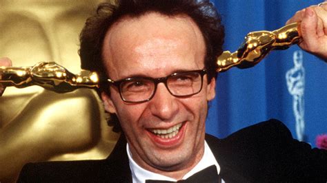 Roberto Benigni's Surprise Stand-Up Performance at the Trevi Fountain: A Night of Laughter, Controversy, and Unexpected Poetry!